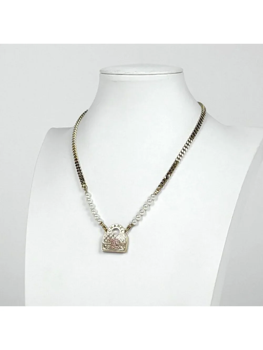 Chanel CC Logo Faux Pearl Necklace Bag Motif White Gold